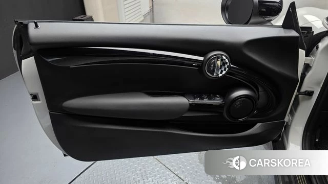 Mini Cooper S Convertible id 4739983 из Кореи 16