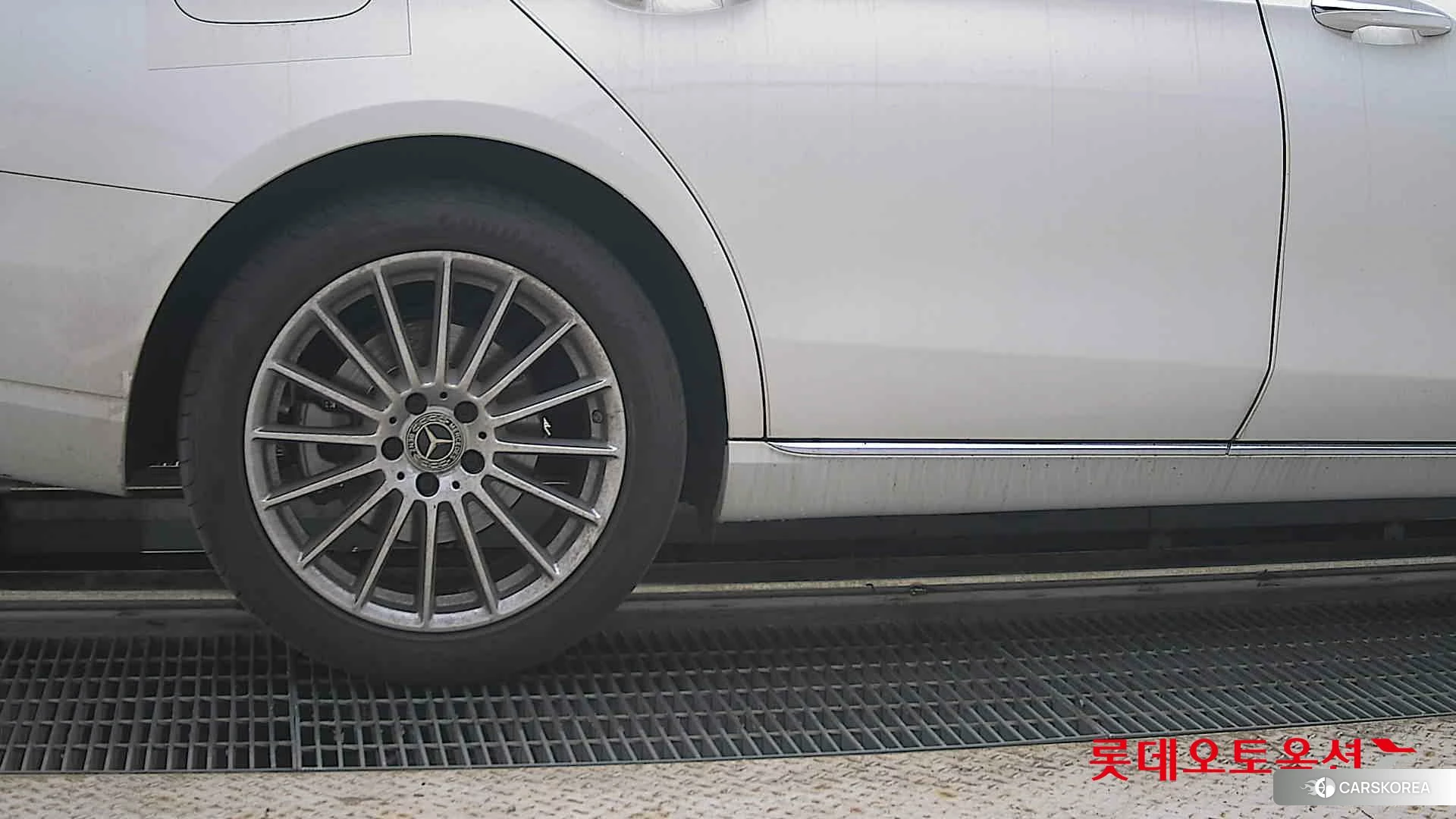 Mercedes-Benz Mercedes-Benz E250 id 4498463 из Кореи 16