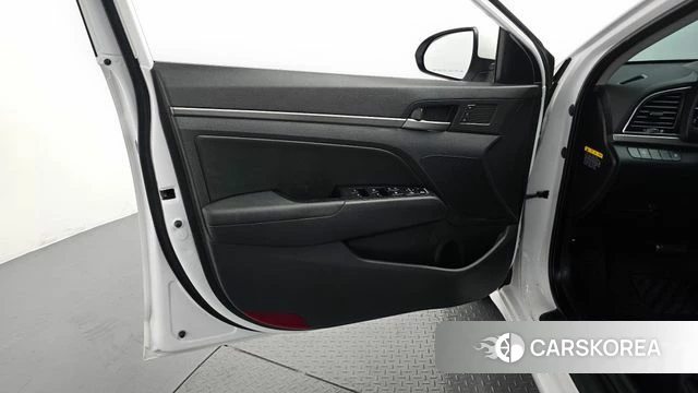 Hyundai Avante AD id 4378105 из Кореи 16