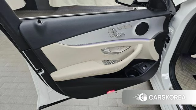 Mercedes-Benz E-Class W213 id 4195878 из Кореи 16