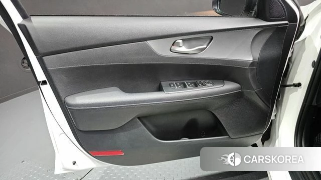 Kia Come New K3 id 4244981 из Кореи 16