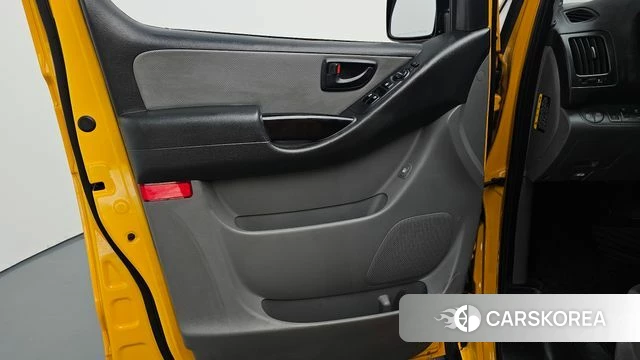 Hyundai The New Grand Starex id 4447421 из Кореи 16