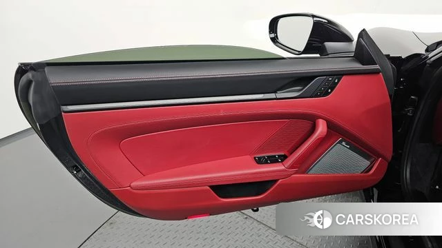 Porsche 911(992) id 4494294 из Кореи 16