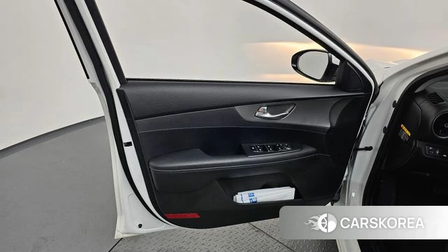 Kia Come New K3 id 4384249 из Кореи 16