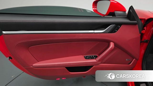 Porsche 911(992) id 4792207 из Кореи 16