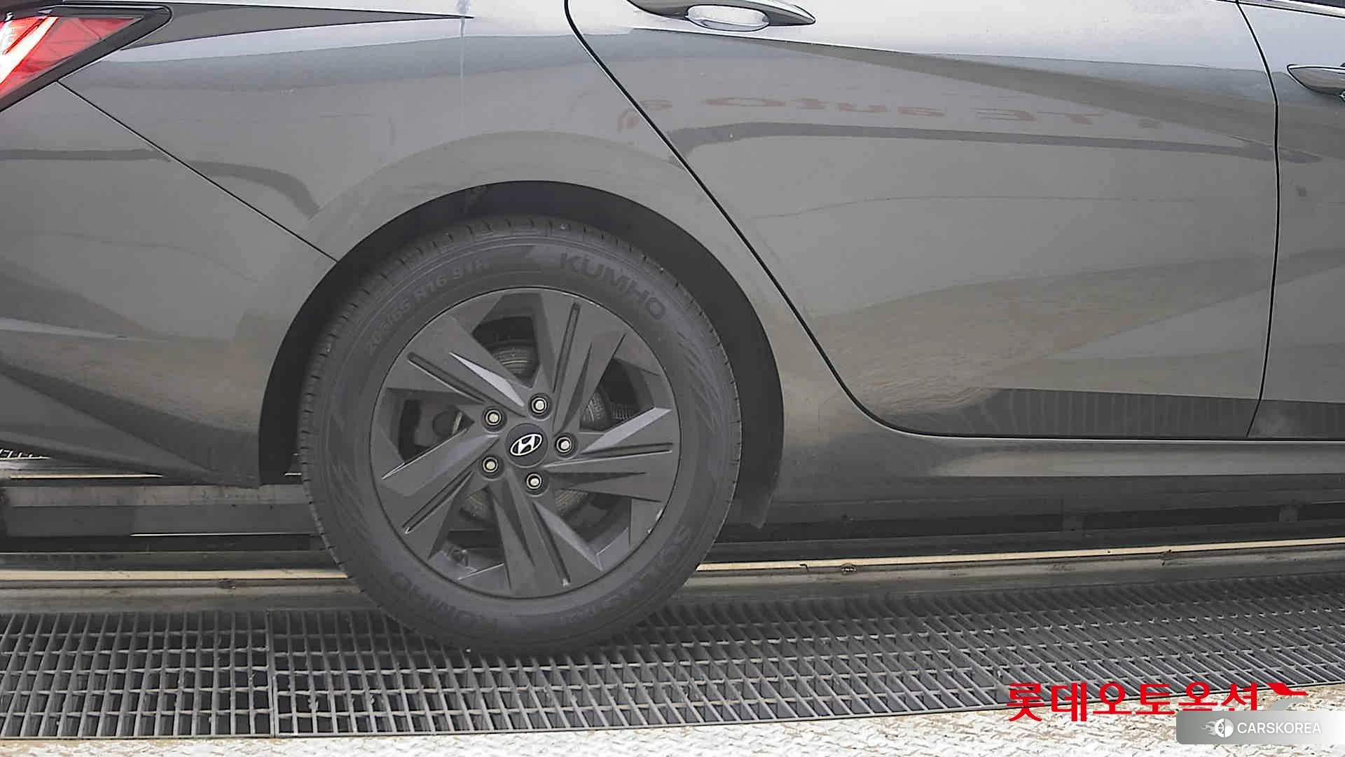 Hyundai Avante Hybrid id 4352308 из Кореи 16