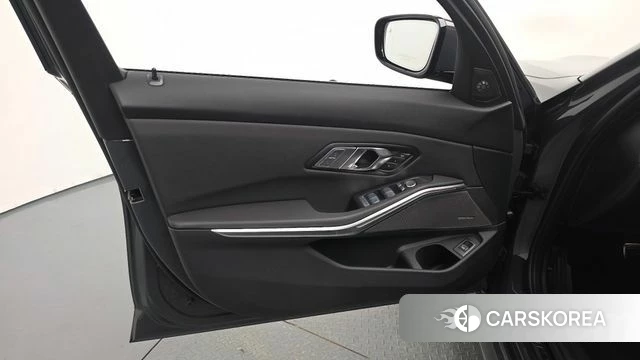 BMW 3 Series (G20) id 4565585 из Кореи 16