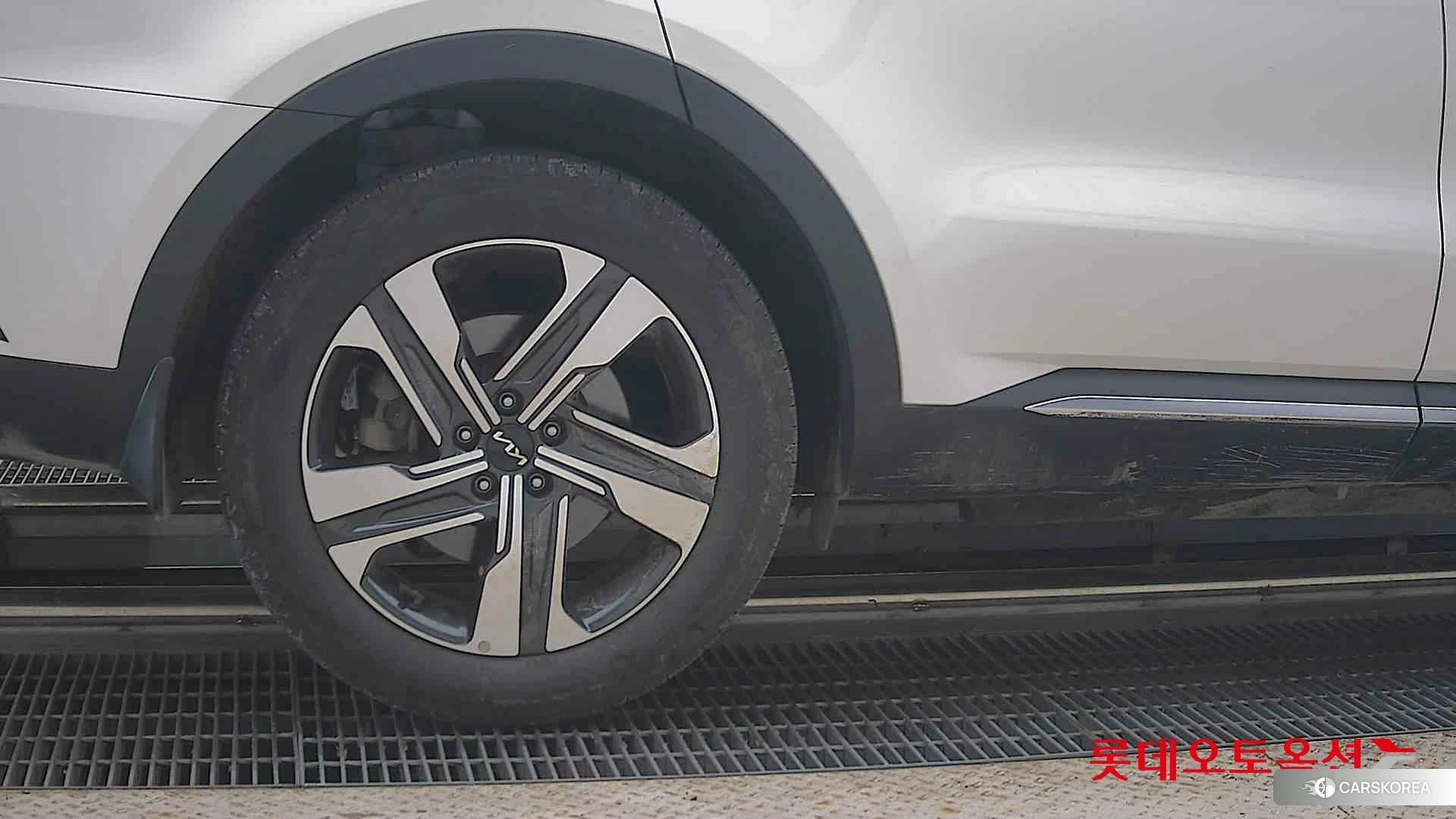 Kia Sorento Hybrid id 4902409 из Кореи 16
