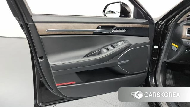 Genesis G90 id 4907457 из Кореи 16