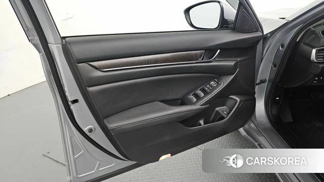 Honda Accord 10th Generation id 4294565 из Кореи 16