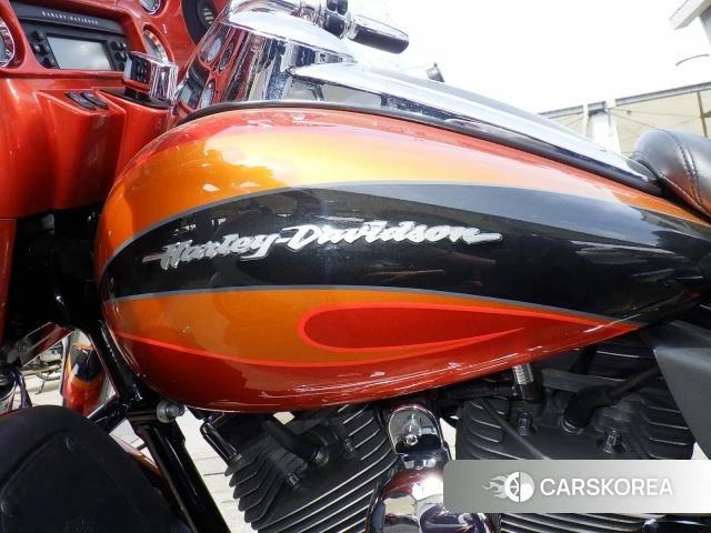 Harley-Davidson Electra Glide FLHTCUSE1800 CVO id 3947966 из Японии 16