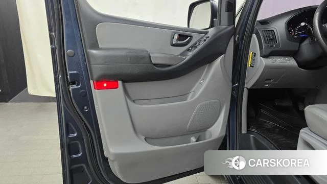 Hyundai The New Grand Starex id 4520793 из Кореи 16