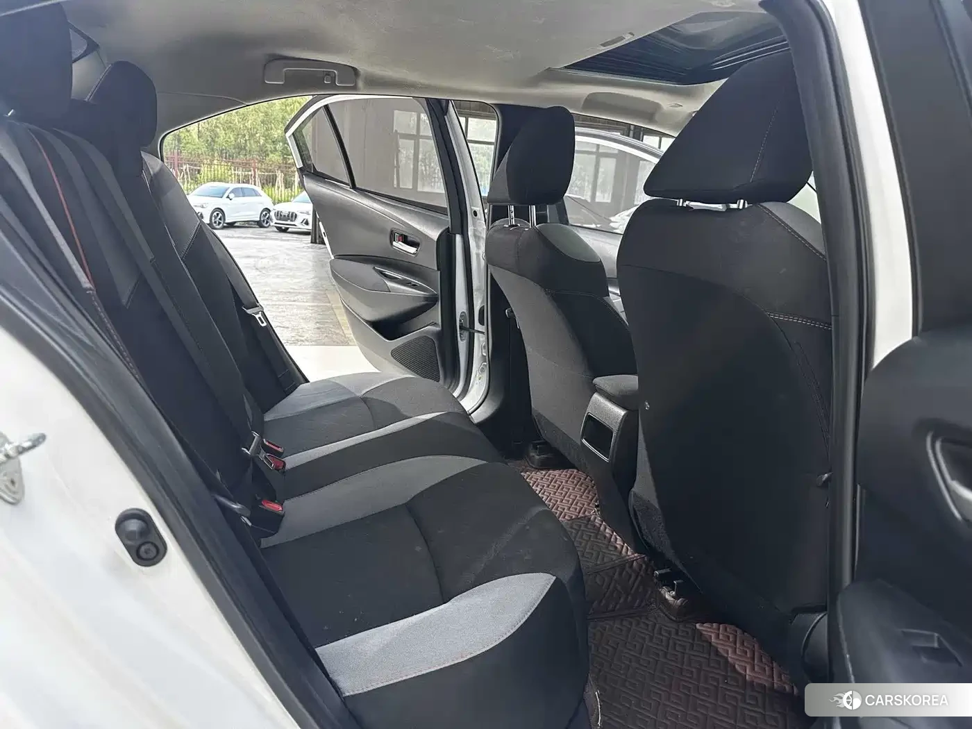 Toyota Corolla id 4653795 из Китая 16