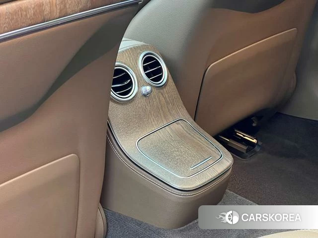 Mercedes-Benz E-class id 4236384 из Китая 16