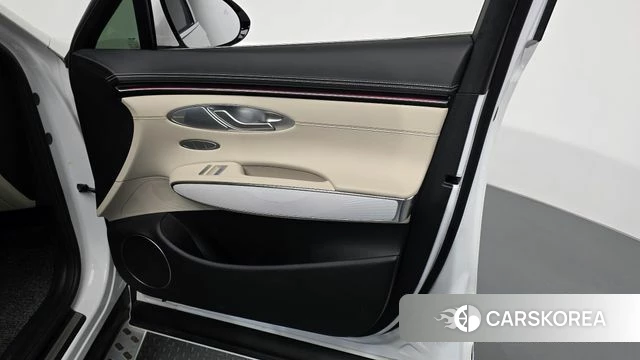 Genesis GV70 id 4879566 из Кореи 16