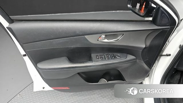 Kia Come New K3 id 4586828 из Кореи 16