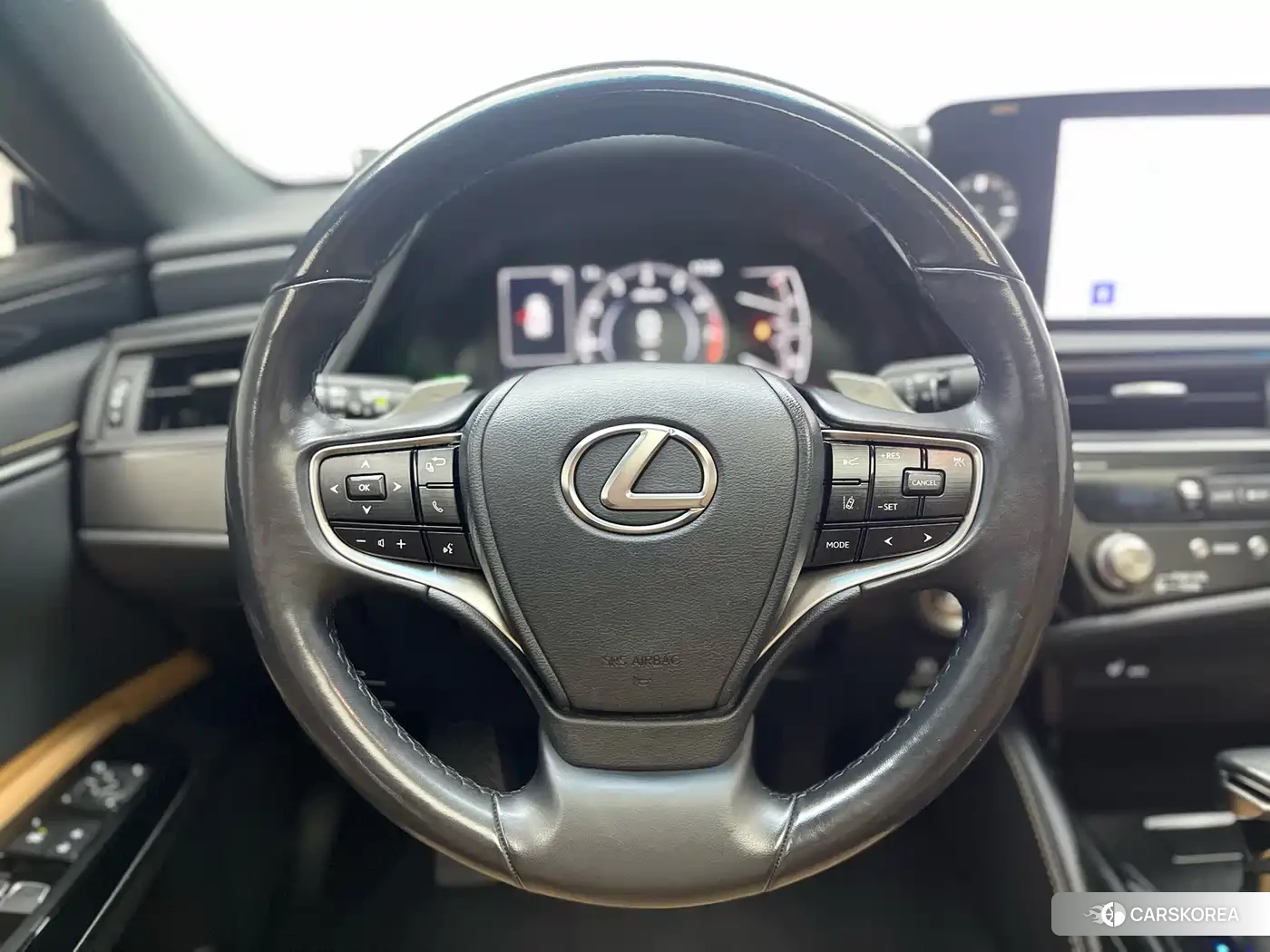 Lexus ES id 4499194 из Китая 16