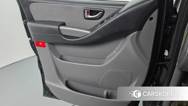 Hyundai The New Grand Starex id 4536496 из Кореи 16
