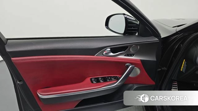Kia Stinger id 4424984 из Кореи 16