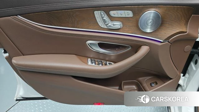 Mercedes-Benz E-Class W213 id 4490778 из Кореи 16