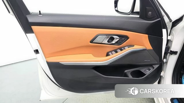 BMW 3 Series (G20) id 4630614 из Кореи 16