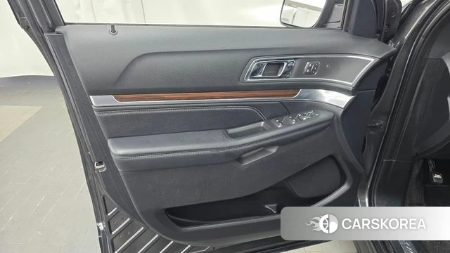 Ford Explorer id 4557529 из Кореи 16