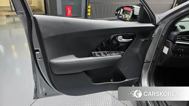 Kia Niro EV id 4793616 из Кореи 16