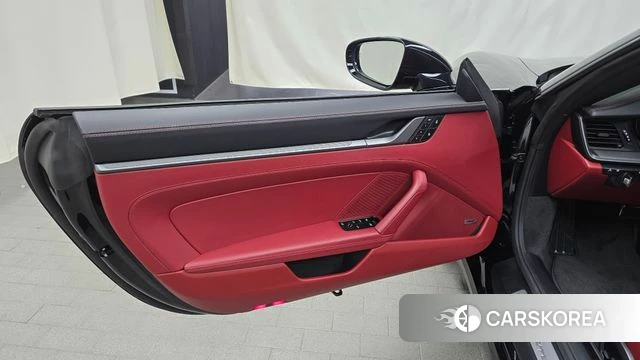 Porsche 911(992) id 4308103 из Кореи 16