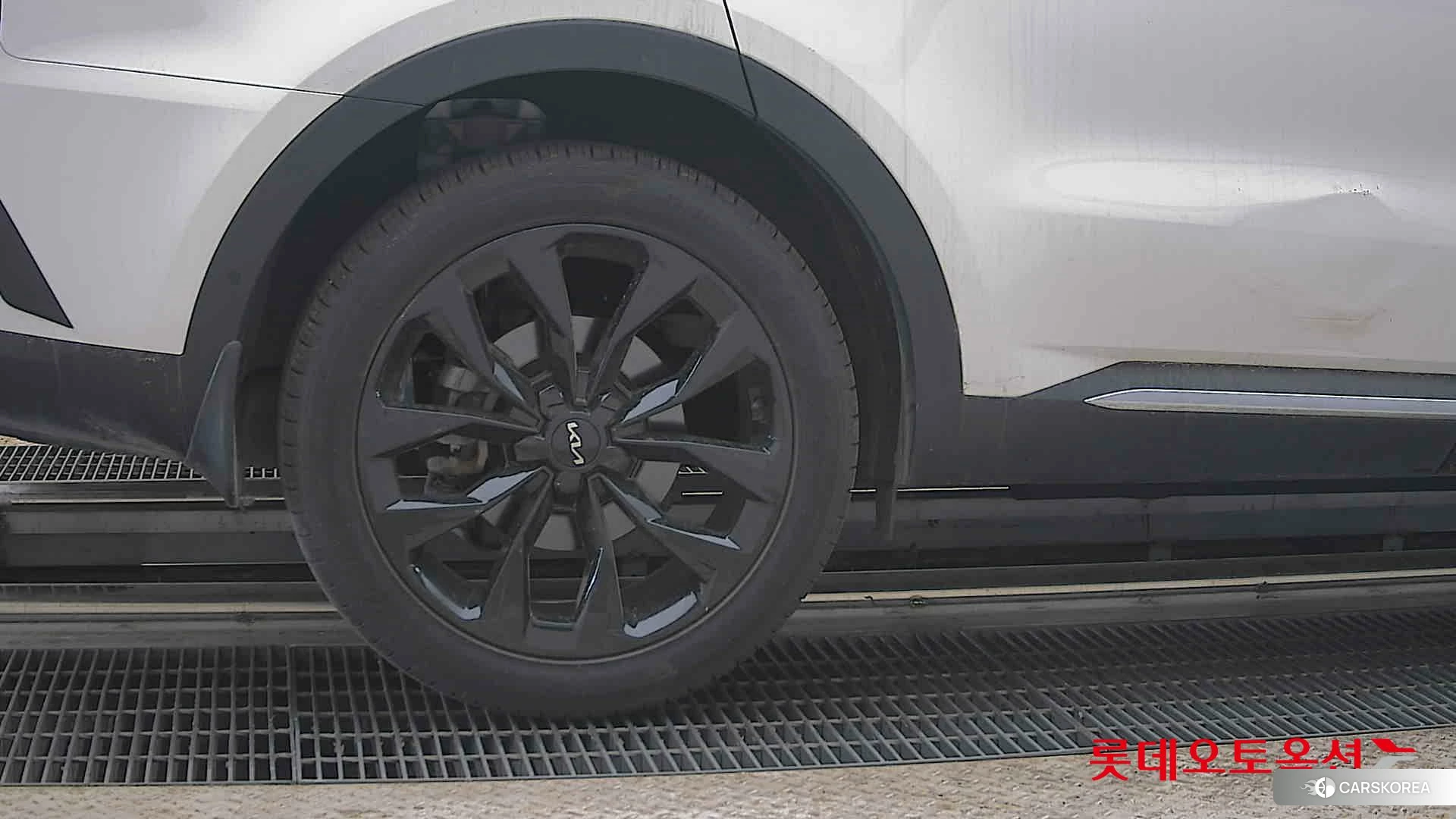 Kia Sorento id 4296908 из Кореи 16