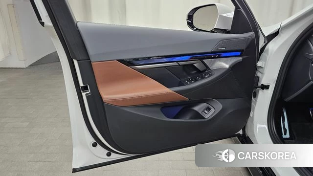 BMW 5 Series (G60) id 4230274 из Кореи 16