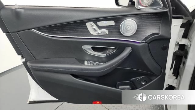 Mercedes-Benz E-Class W213 id 4543412 из Кореи 16