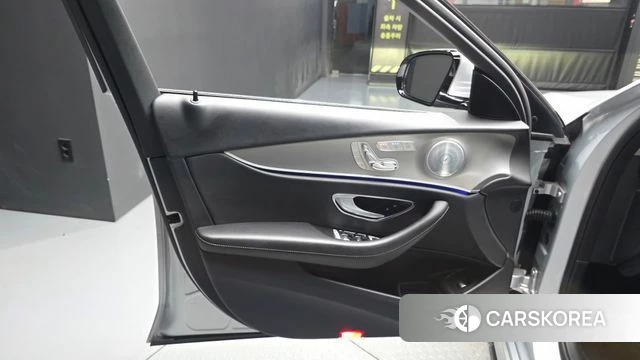 Mercedes-Benz E-Class W213 id 4658224 из Кореи 16