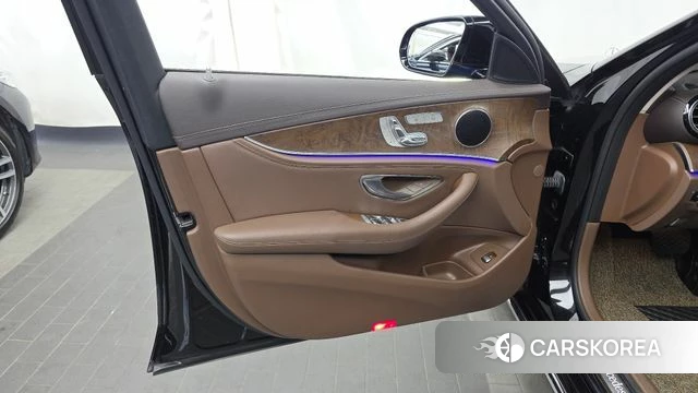 Mercedes-Benz E-Class W213 id 4471321 из Кореи 16