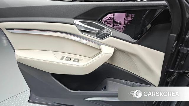 Audi e-Tron id 4779406 из Кореи 16