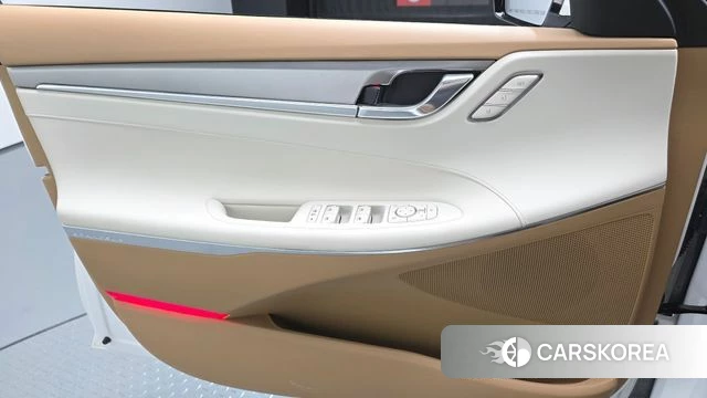 Hyundai The New Grandeur IG Hybrid id 4187419 из Кореи 16