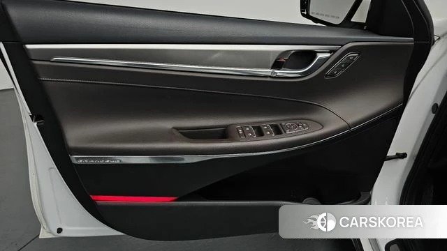 Hyundai The New Grandeur IG Hybrid id 4284838 из Кореи 16