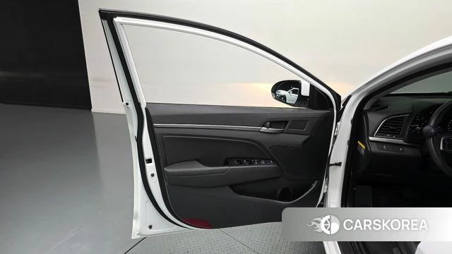 Hyundai Avante AD id 4615402 из Кореи 16