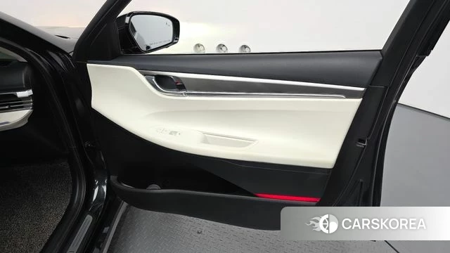 Hyundai The New Grandeur IG id 4688348 из Кореи 16