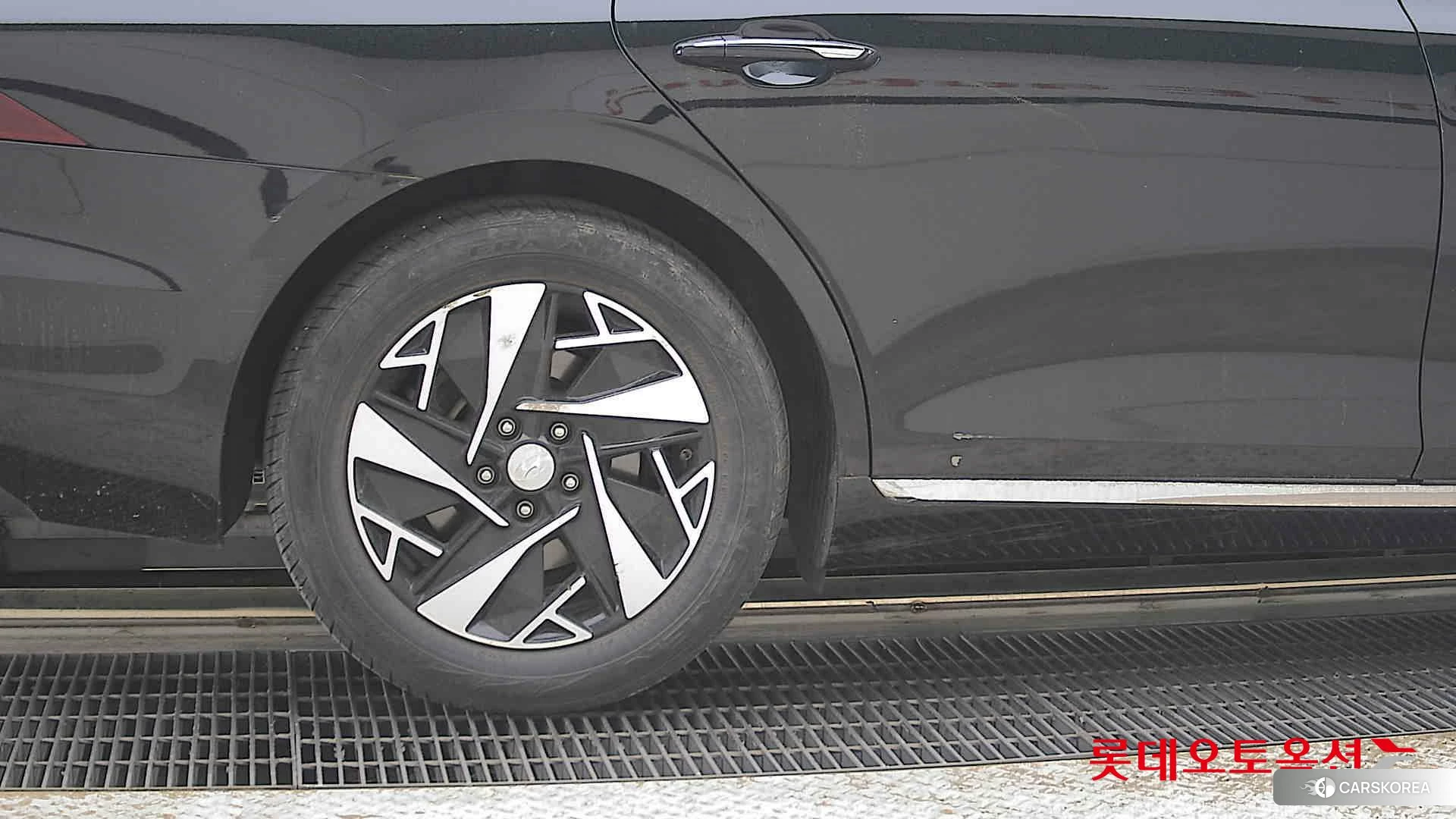 Hyundai Grandeur Hybrid id 4289505 из Кореи 16