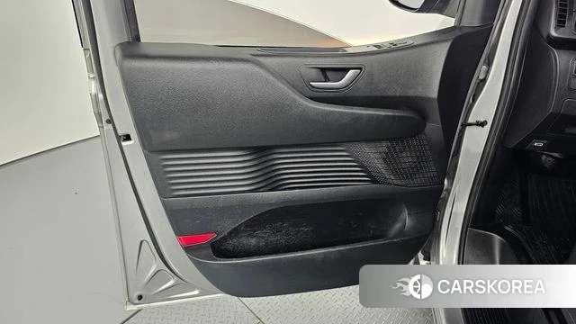Hyundai Staria id 4603935 из Кореи 16