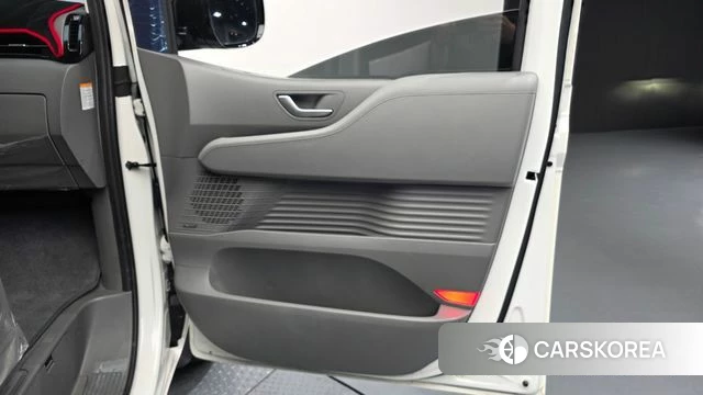 Hyundai Staria id 4329617 из Кореи 16