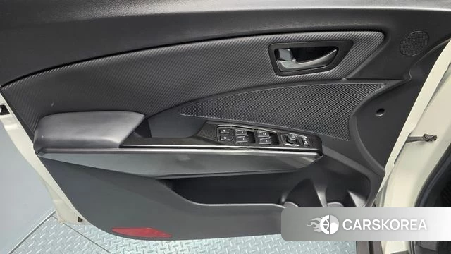 Ssangyong The New Tivoli id 4645478 из Кореи 16