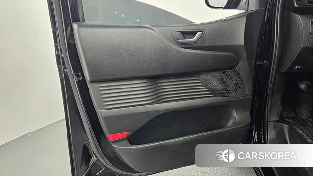 Hyundai Staria id 4309729 из Кореи 16