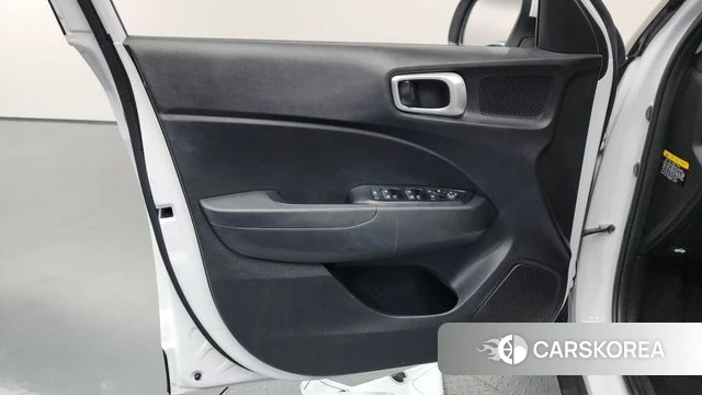 Hyundai Venue id 4384138 из Кореи 16