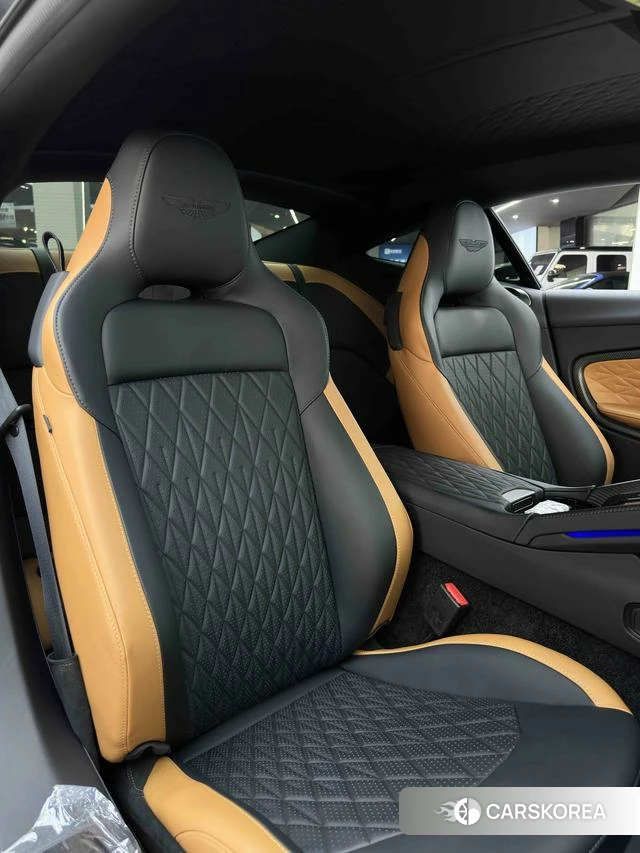 Aston Martin DB12 id 4182520 из Китая 16