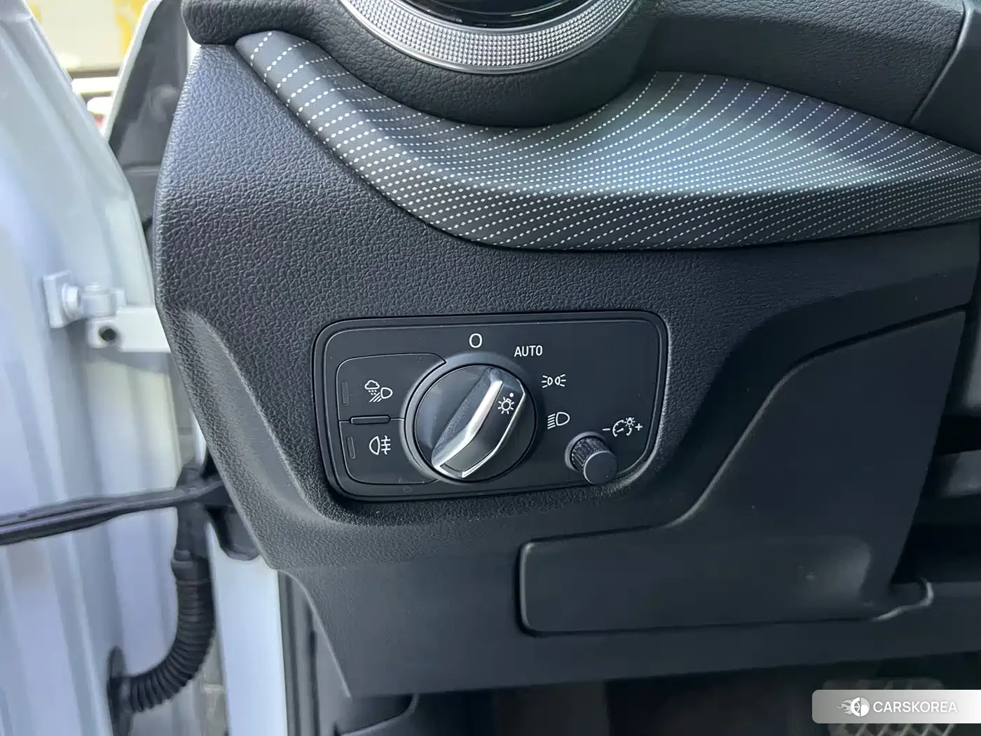 Audi Q2L id 4515303 из Китая 16