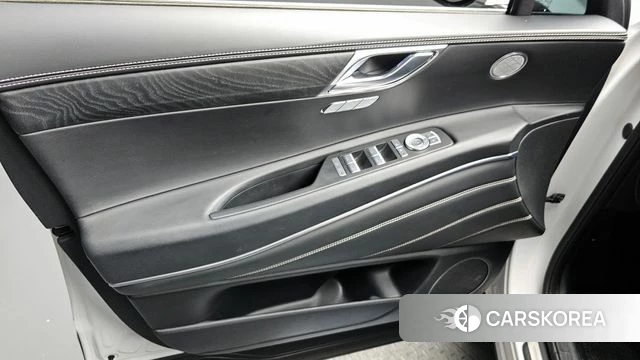 Genesis GV80 id 4292660 из Кореи 16