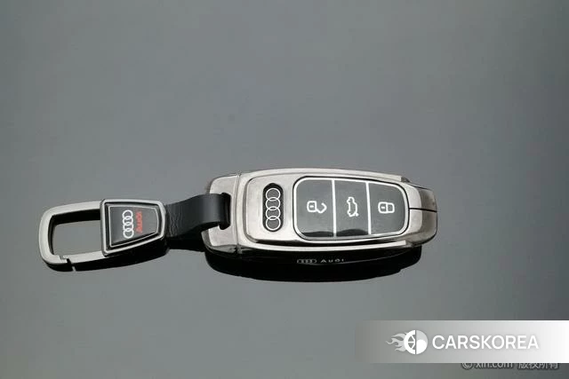 Audi A6L id 4275669 из Китая 16