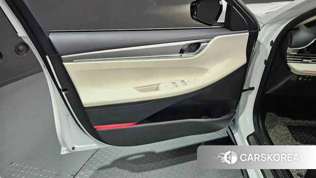 Hyundai The New Grandeur IG Hybrid id 4624660 из Кореи 16