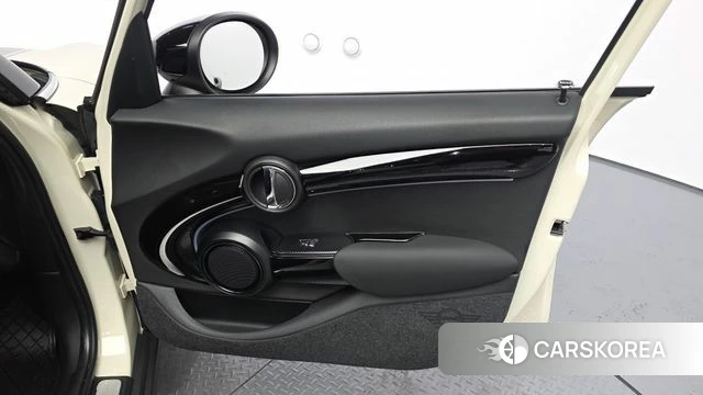 Mini Cooper S id 4763931 из Кореи 16